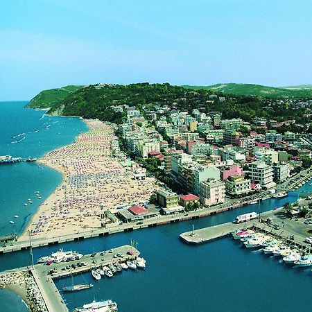 Hotel Plaza Gabicce Mare Ngoại thất bức ảnh