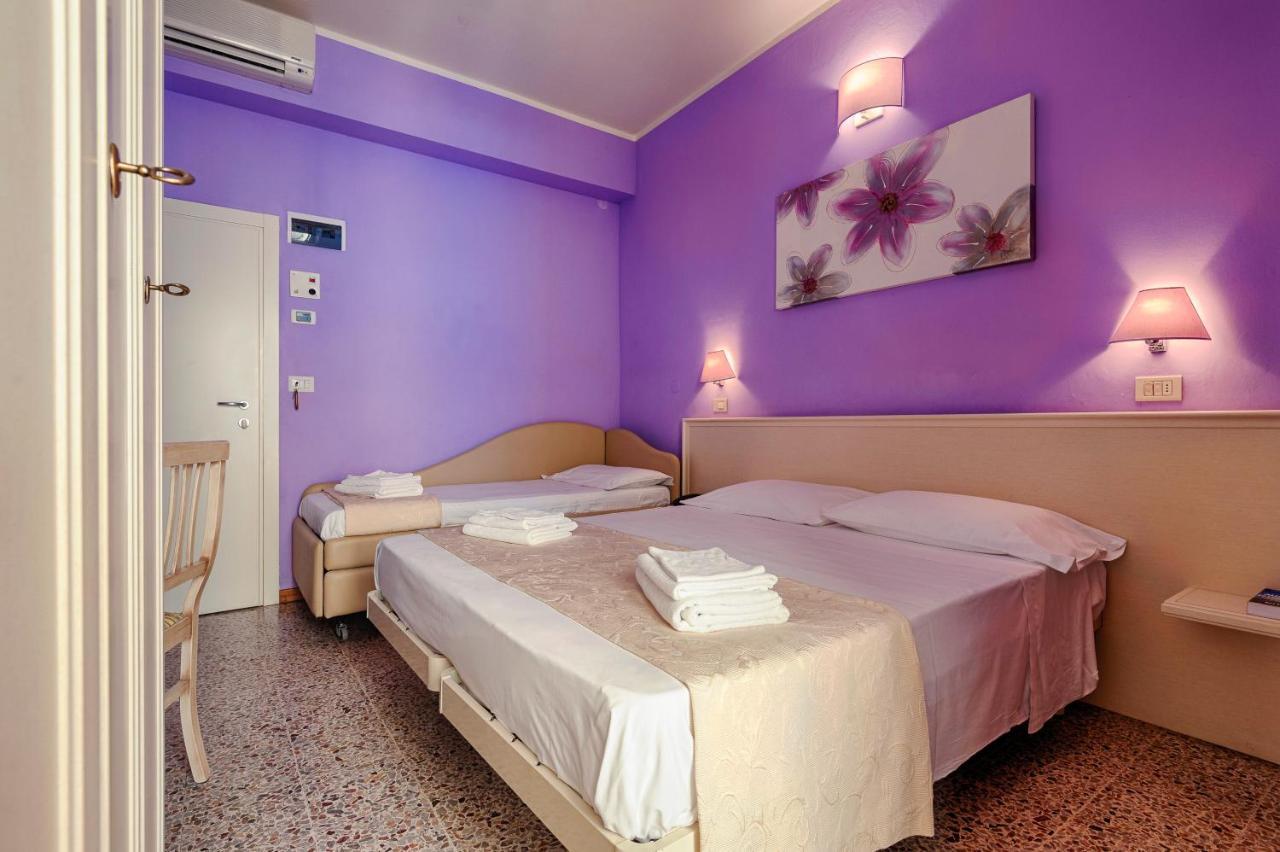 Hotel Plaza Gabicce Mare Ngoại thất bức ảnh